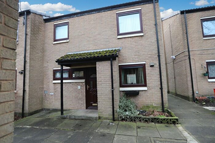 3 Bedroom End Terrace House For Sale In Frankton Road, Whitefield, M45