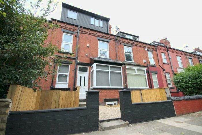 3 Bedroom Terraced House To Rent In Talbot Avenue, Burley, Leeds, LS4