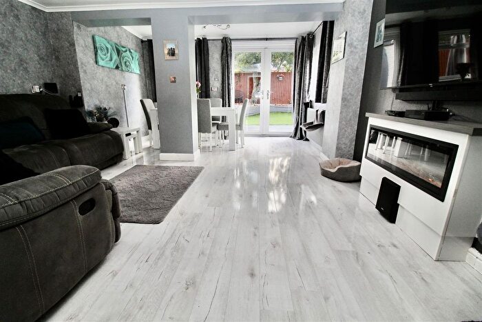 5 Bedroom Town House For Sale In Marcos Drive, Smiths Wood, Birmingham, B36