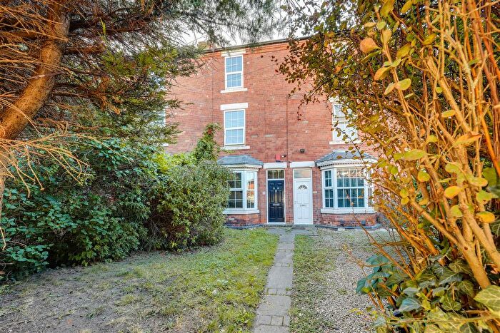 3 Bedroom Town House For Sale In Egypt Road, Basford, Nottinghamshire, NG7
