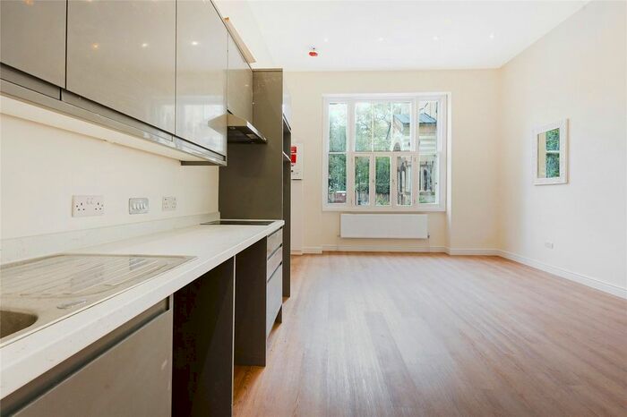 1 Bedroom Flat To Rent In Ennismore Gardens, Knightsbridge, SW7