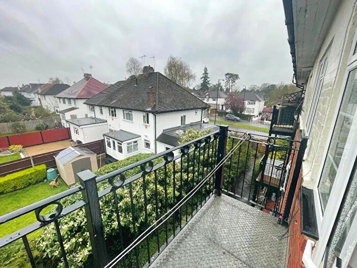 2 Bedroom Flat To Rent In St. Thomas Drive, Pinner, Greater London, HA5