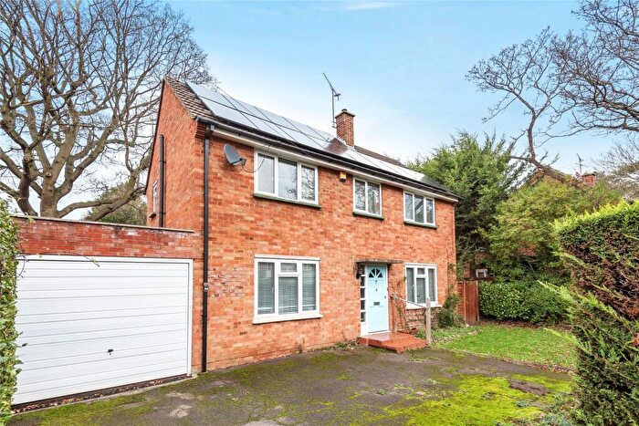 3 Bedroom Detached House To Rent In Herons Way, Wokingham, Berkshire, RG40