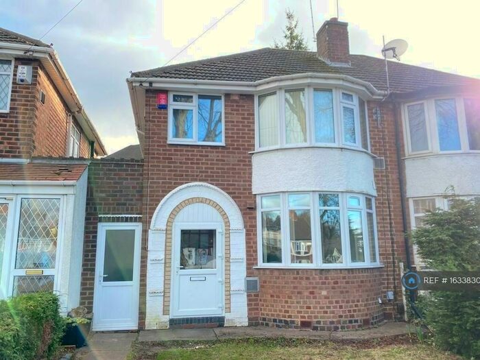 3 Bedroom Semi-Detached House To Rent In Old Walsall Road, Birmingham, B42