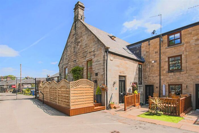 4 Bedroom Terraced House To Rent In Crow Lane, Ramsbottom, Bury, BL0