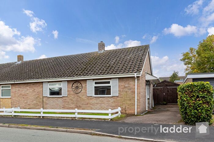 2 Bedroom Semi-detached Bungalow For Sale In Three Corner Drive, Old Catton, NR6