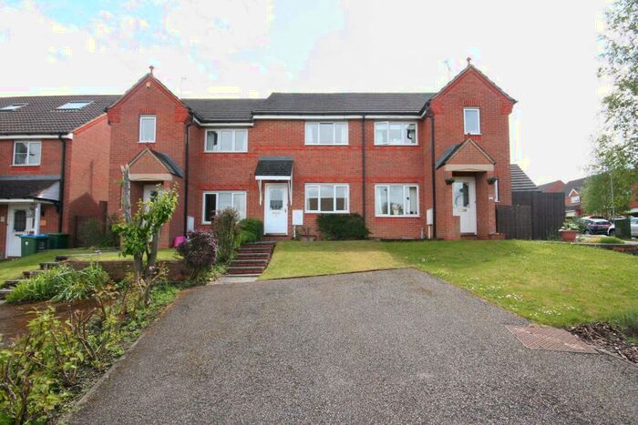 2 Bedroom Terraced House To Rent In Clover End, Buckingham, MK18