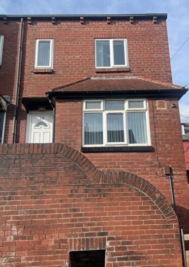 2 Bedroom House To Rent In Aviary Place, Armley, LS12