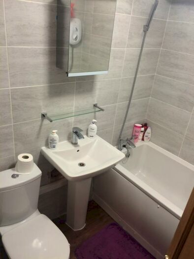 1 Bedroom Flat To Rent In William McCool Close, Binley, Coventry, CV3