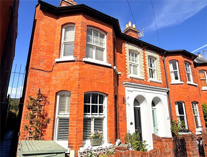 4 Bedroom End Of Terrace House For Sale In Queen Street, RG9