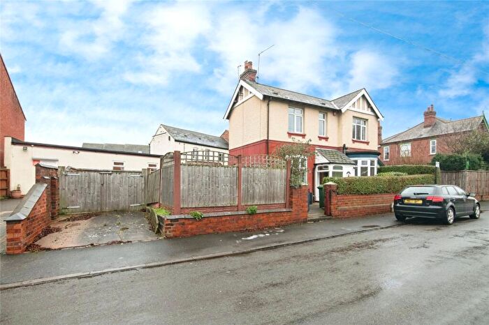 3 Bedroom Detached House For Sale In Sydney Road, Cradley Heath, West Midlands, B64