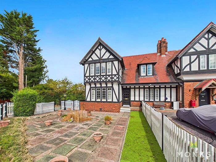 2 Bedroom Property For Sale In Station Avenue, Chirk, Wrexham, LL14