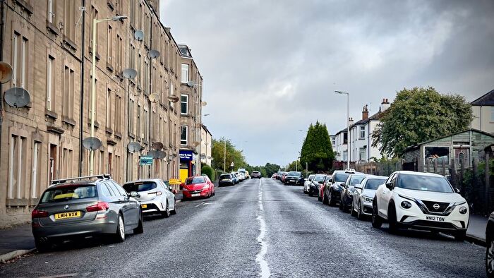 2 Bedroom Flat For Sale In Gardner Street, Dundee, DD3