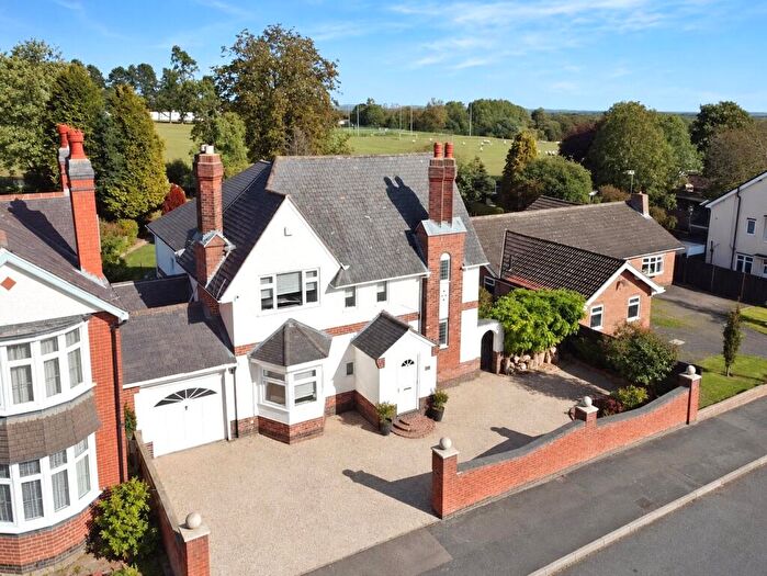 4 Bedroom Detached House For Sale In Woodland Road, Hinckley, Leicestershire, LE10