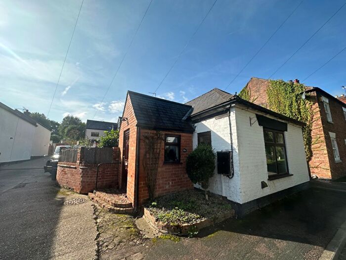 2 Bedroom Bungalow To Rent In Brook Street, Loughborough, LE12