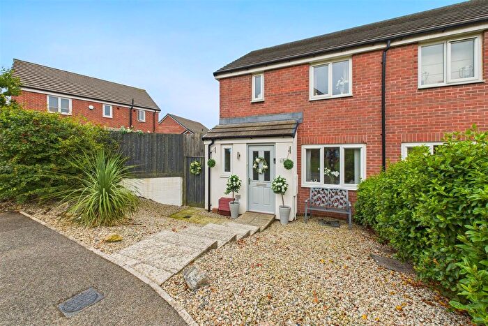 3 Bedroom Semi-Detached House For Sale In Hyns Monyow, Lane, TR8