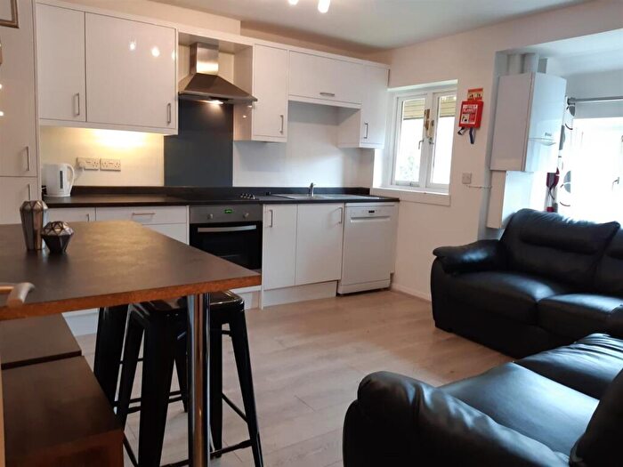 5 Bedroom Flat To Rent In Bed Flats, The Forum, Tiverton Way, Cambridge, CB1