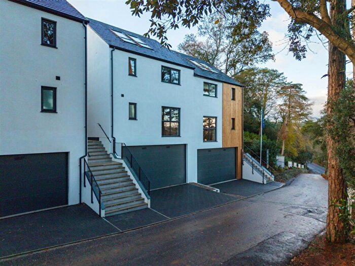 4 Bedroom Semi Detached House For Sale In Roselyon Gardens, Par, PL24