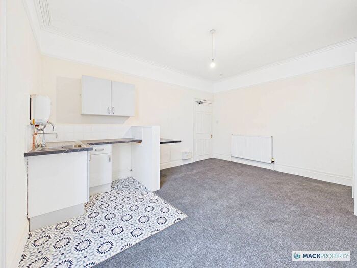 1 Bedroom Flat To Rent In Wellington Street, Cheltenham, GL50