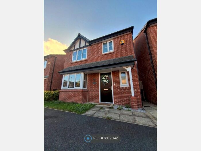 3 Bedroom Detached House To Rent In Bearwood Road, Kirkby, Liverpool, L33