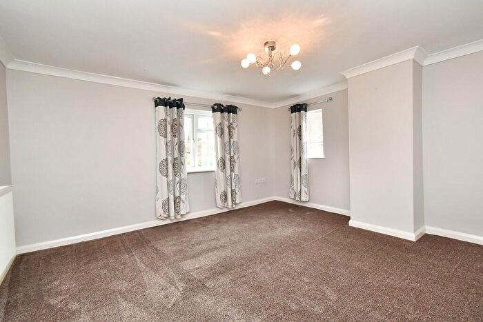 2 Bedroom Cottage For Sale In Water Lane, Bassingham, LN5