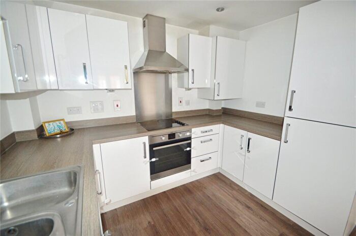 2 Bedroom Apartment To Rent In Chadwick Road, Slough, Berkshire, SL3
