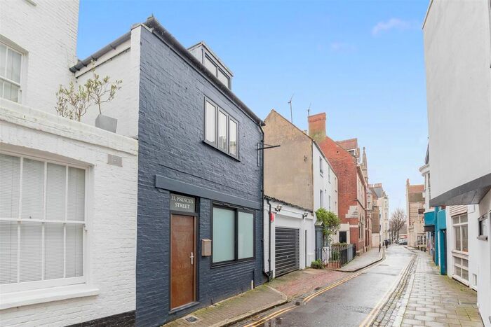 3 Bedroom Property To Rent In Princes Street, Brighton, BN2