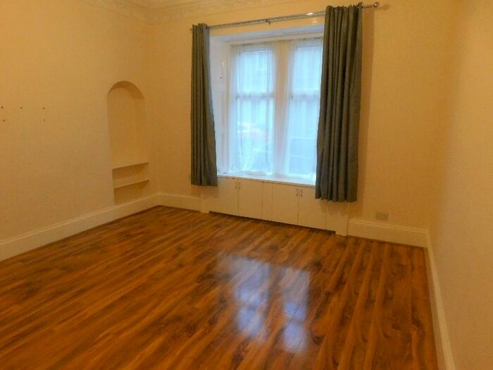 2 Bedroom Flat To Rent In Smith Street, Strathmartine, Dundee DD3