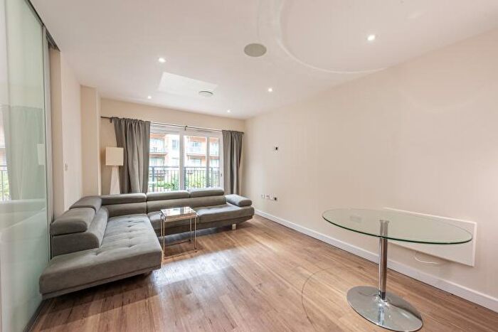 2 Bedroom Flat For Sale In Carvell House, Aerodrome Road, NW9