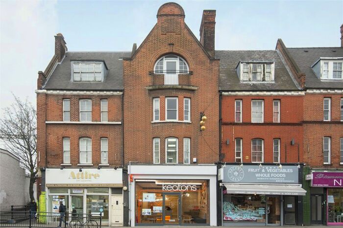 3 Bedroom Flat To Rent In Mare Street, London E8