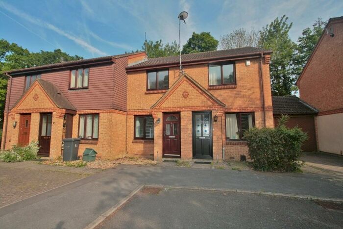 2 Bedroom Terraced House To Rent In Great Oaks Chase, Chineham, RG24