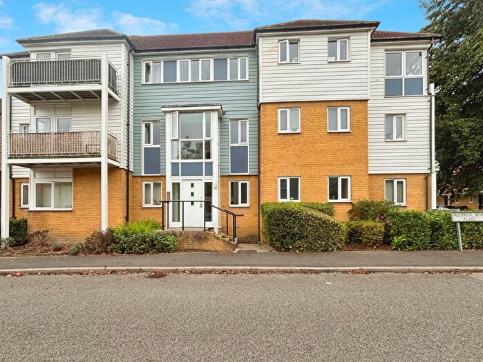 2 Bedroom Flat For Sale In Frederick Benn Place, Repton Park, TN23