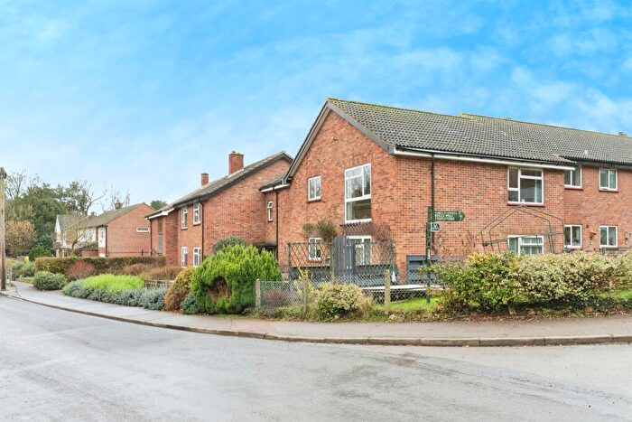 2 Bedroom Flat For Sale In Vicarage Lane, Waterford, Hertford, SG14