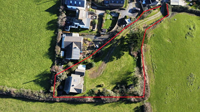 3 Bedroom Detached Bungalow For Sale In Penrose, PL27