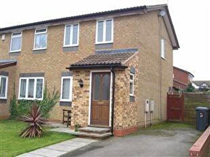 2 Bedroom Semi-Detached House To Rent In Catchpole Close, Corby, NN18