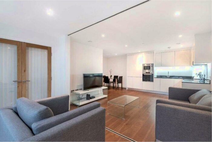 2 Bedroom Flat To Rent In Western Gateway, London, E16