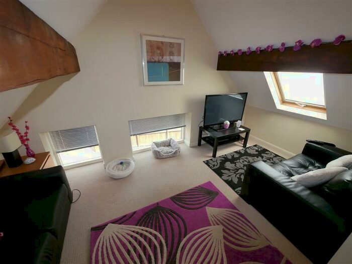 1 Bedroom Flat To Rent In Flat, St Hughes Lodge, LS12