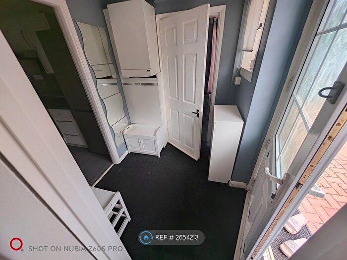 3 Bedroom Detached House To Rent In Oak Green, Aylesbury, HP21