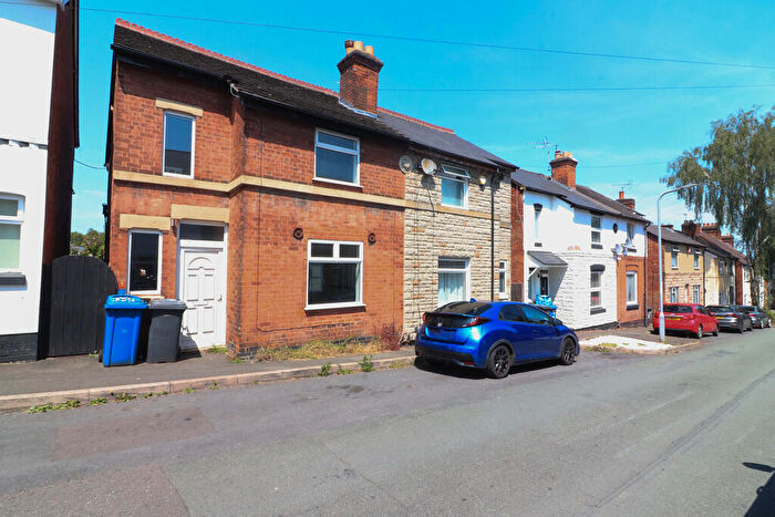 2 Bedroom Semi Detached House To Rent In Shelton Street, Wilnecote, Tamworth, B77