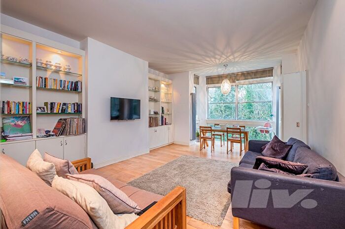 2 Bedroom Flat To Rent In South Hill Park, Hampstead, NW3