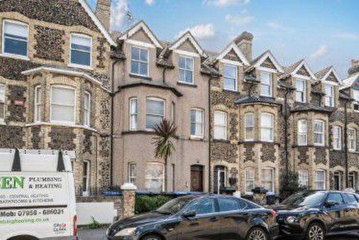 1 Bedroom Flat For Sale In Ethelbert Terrace, Westgate-On-Sea, CT8