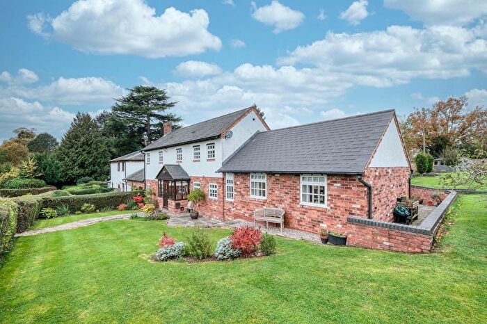 3 Bedroom Link Detached House For Sale In Hawford House, Hawford, Worcester, WR3