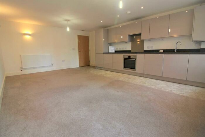 1 Bedroom Apartment To Rent In Rectory Lane, Chelmsford, CM1