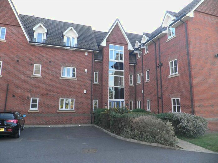 2 Bedroom Flat To Rent In Lindisfarne Court, Widnes, WA8