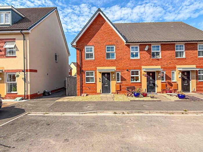 2 Bedroom End Terrace House For Sale In Mayfair Close, Bridgwater, Somerset, TA6