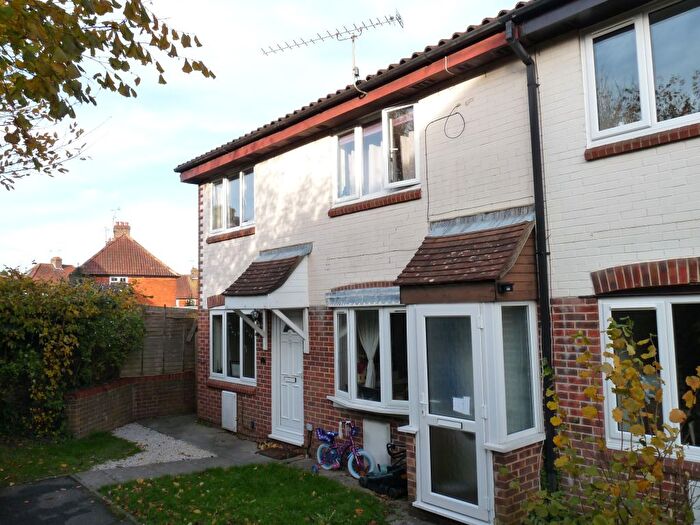 2 Bedroom Terraced House To Rent In Squerryes Mede, Westerham, TN16