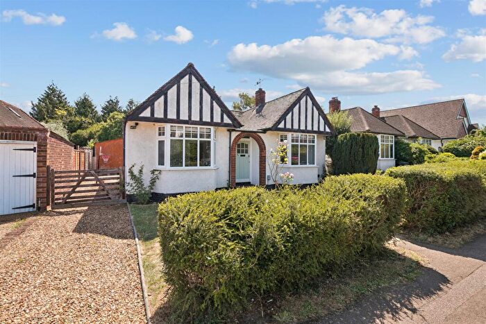 3 Bedroom Bungalow For Sale In Redhoods Way West, Letchworth Garden City, SG6