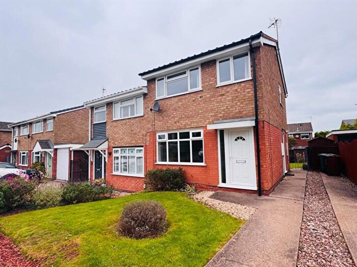 3 Bedroom House To Rent In Fairmead Close, Wildwood, Stafford, ST17