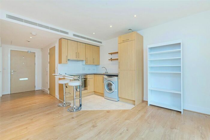 Studio To Rent In Warwick Building, Chelsea Bridge Wharf, Queenstown Road SW11
