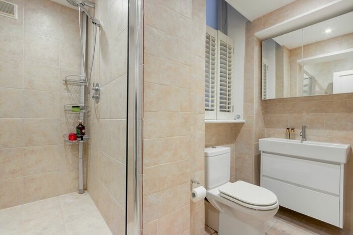 1 Bedroom Flat For Sale In Bramham Gardens, London, SW5